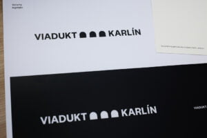 logo viaduktu karlín 3. místo